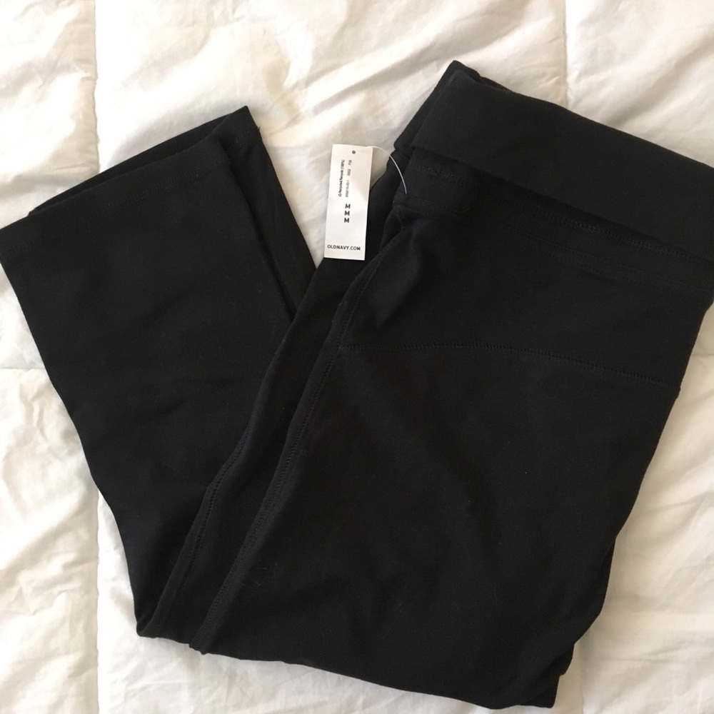 Old Navy Maternity Black Cropped Leggings NWT